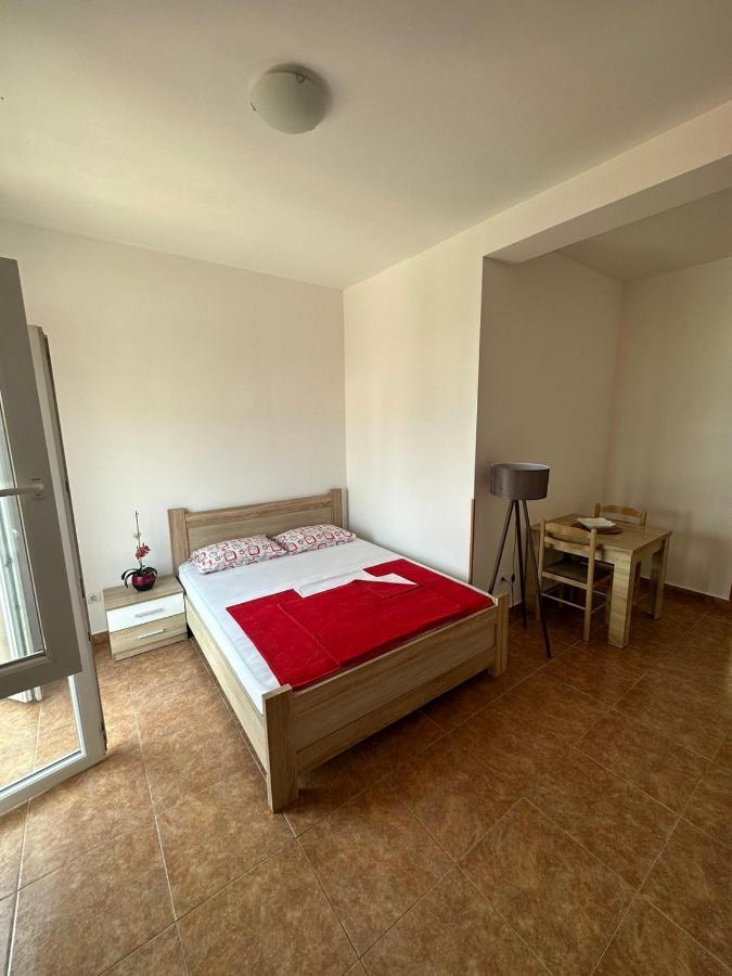 Apartmani Ilic Bečići Zewnętrze zdjęcie